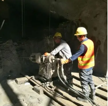 钟楼水下抗分散灌浆料特点 水下不分散注浆料介绍